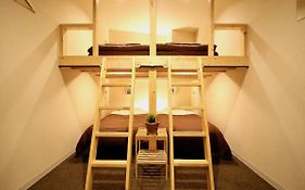 Osaka Pensión nest